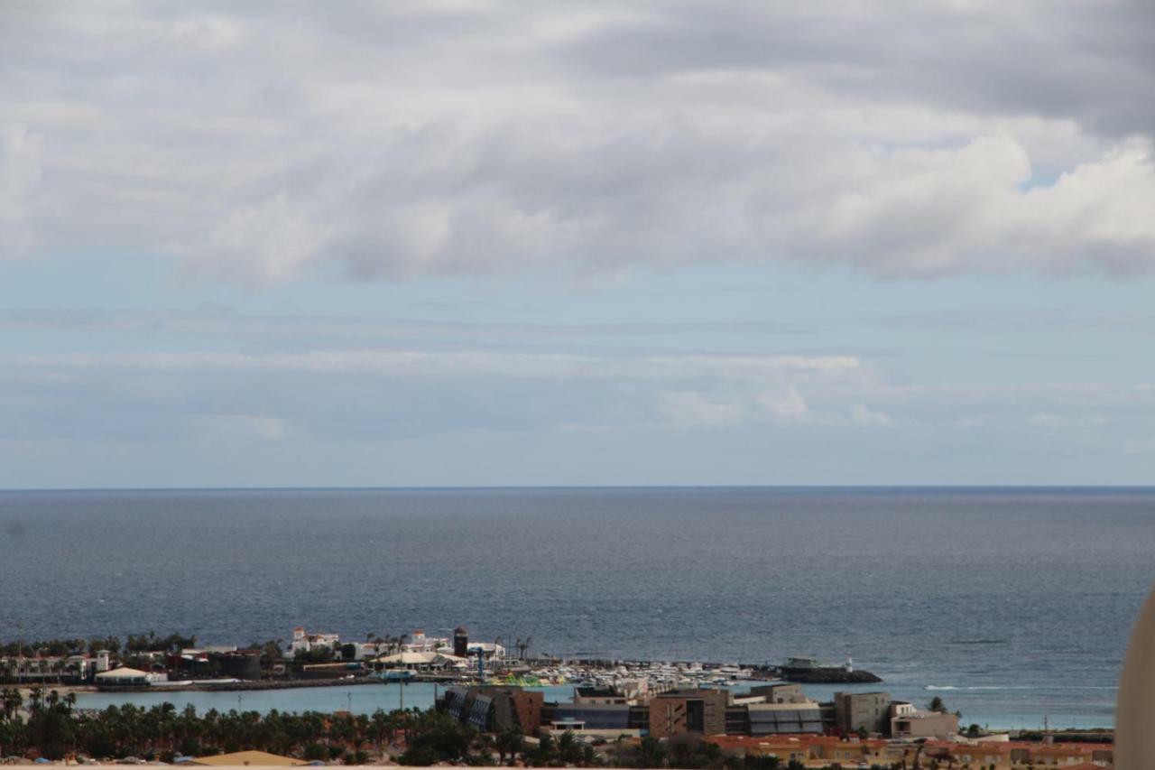 Caleta Deluxe Apartment